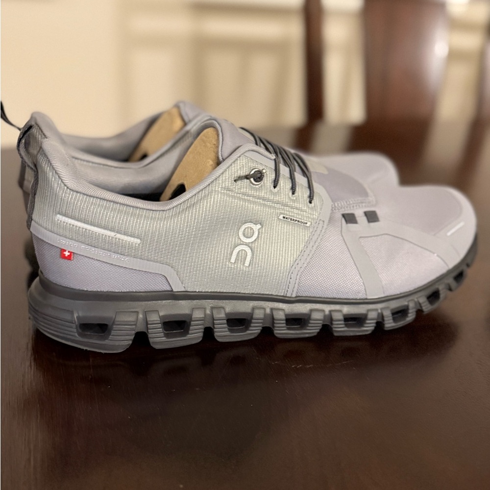 On Cloud 6 Waterproof Men’s 10.5